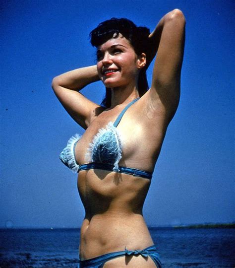 The Queen Of Pinups 32 Stunning Color Photos Of A Young Bettie Page