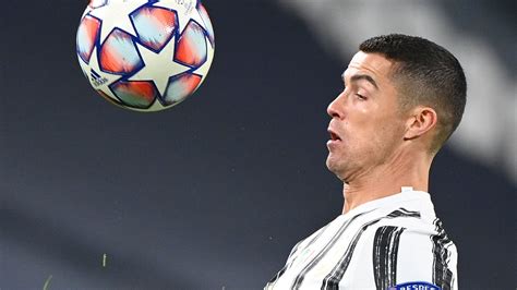 Ronaldo Volta Juventus Ganha E Portugu S Chega Ao Golo Da Carreira