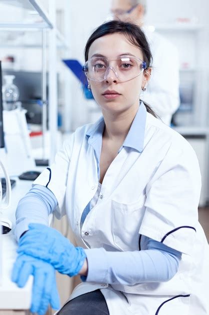 Premium Photo Successful Scientist In Genetics Looking At Camera In