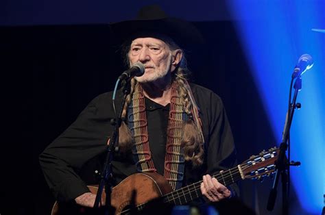 Willie Nelson Gets Emotional During 2020 Houston Rodeo Performance