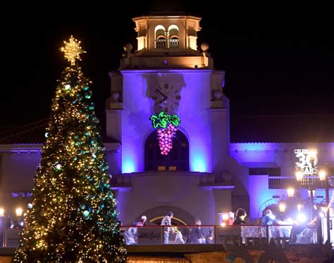 Temecula’s New Year’s Eve ‘Grape Drop’ celebration welcomes 2020 ...