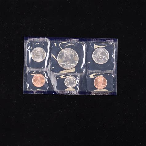 1995 United States Mint Uncirculated Coin Set With 12 Coins