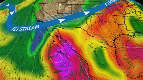 Hurricane Lorena Churns Toward Cabo San Lucas | The Weather Channel