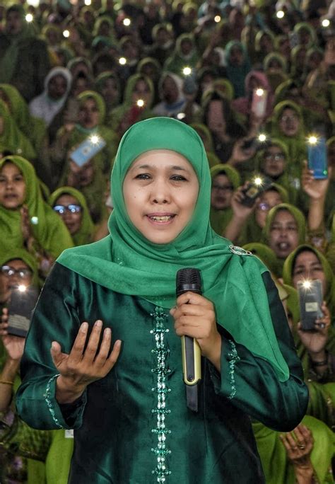 Gubernur Khofifah Ajak 15 Ribu Muslimat NU Ungkapkan Rasa Syukur Lewat