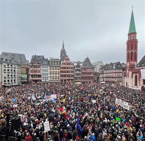 Erneut Demonstrieren Tausende In Frankfurt Gegen Rechts Welt