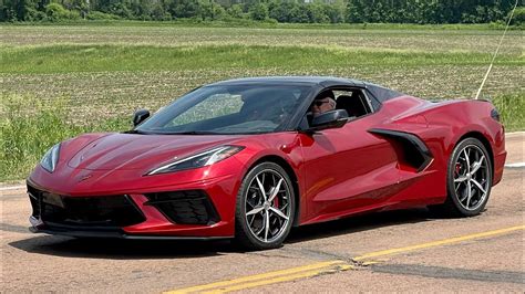 2023 C8 Corvette Convertible Oil Change Checking The Oil Resetting