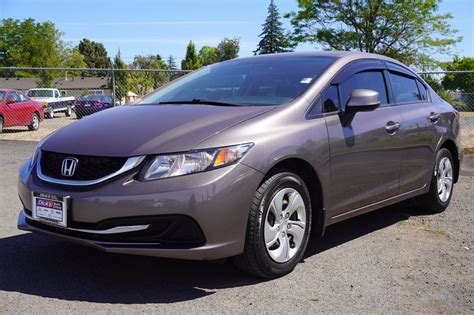 Pre Owned Honda Civic Sdn Lx Fwd Dr Car