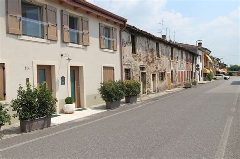 Casale Cascina In Vendita In Via Fenilon Madonna Di Dossobuono