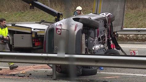 J Hrige Lenkerin Prallt Bei Unfall Auf A In Leitplanke Telem