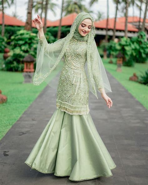 9 Inspirasi Kebaya Muslim Warna Pastel Untuk Berbagai Acara