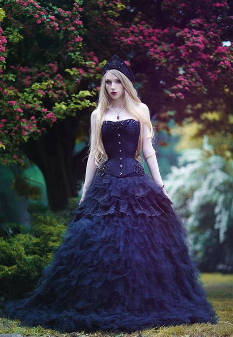 Gothic Dress By Absentia Veil Deviantart On Deviantart Goticas