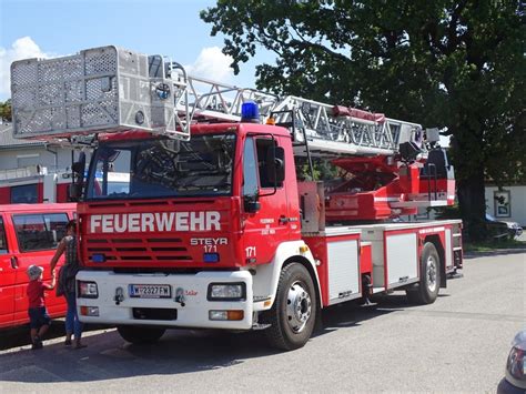 Feuerwehrfest Der Freiwilligen Feuerwehr Wien Breitenlee Ottakring