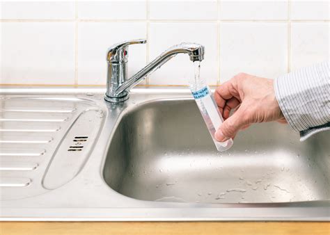 how to test my water at home