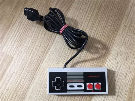 MANETTE DE JEU Originale Officielle Pour Console Nintendo NES TBE EUR