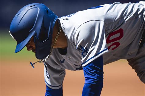 Dodgers: Mookie Betts out of lineup after HBP is cause for concern