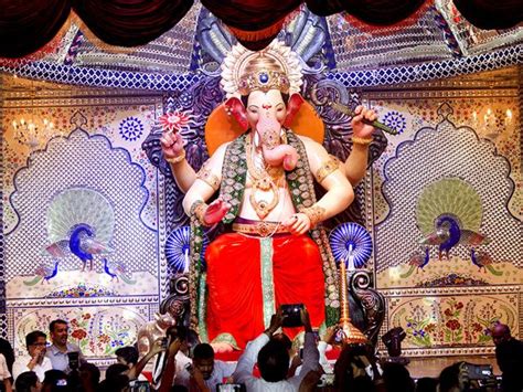 Behind The Scenes At Lalbaugcha Raja Ganesh Pandal A Team For Carpets