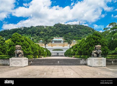 facade  national palace museum  taipei taiwan stock photo alamy