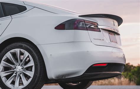 Tesla Model S Carbon Fiber High Performance Rear Spoiler – TESLARATI Marketplace