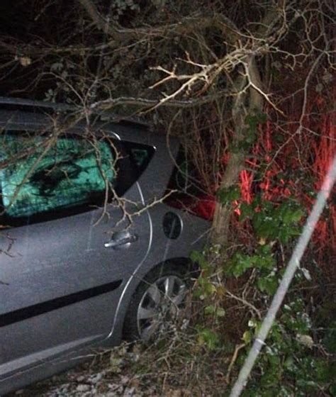 Macchiagodena Si Perde Nella Bufera E Finisce Con Lauto In Un Burrone