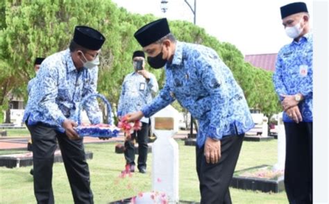 Hut Korpri Wabup Pimpin Upacara Ziarah Makam Pahlawan Kesatria Kusuma