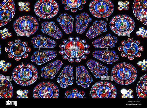 Chartres cathedral stained glass hi-res stock photography and images - Alamy