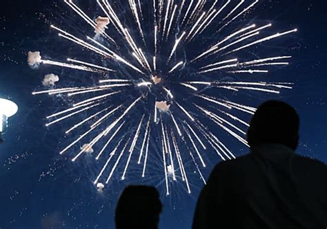 В Киеве запустили салют во время воздушной тревоги - Рамблер/новости