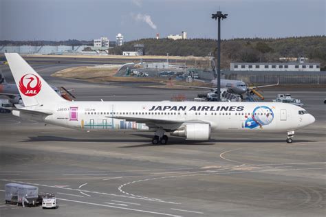 日本航空 Boeing 767 300 JA610J 成田国際空港 航空フォト by mameshibaさん 撮影2017年01月29日