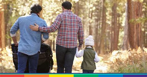 A Milano Si Passa Alle Minacce Contro Le Trascrizioni Dei Padri Gay Sala Non Ci Costringa A