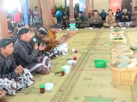 memahami arti  makna adat tradisi kenduri bagi masyarakat jawa