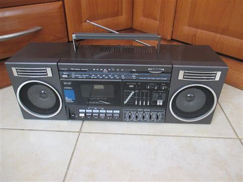 Nab Z M Retro Radio Rd Japan L Ta Stol Radio Hraje Aukro