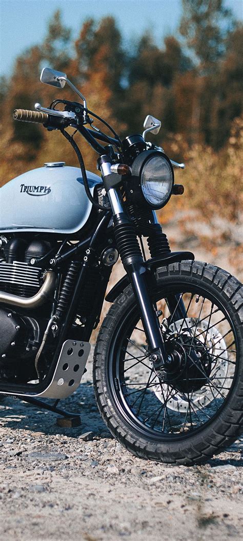 Triumph Bonneville Bike Side View - [1080x2400]