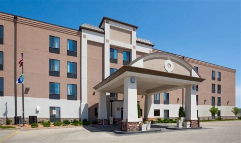 Holiday Inn Express-West - 1 Reviews - 1040 40th St S, Fargo, ND ...