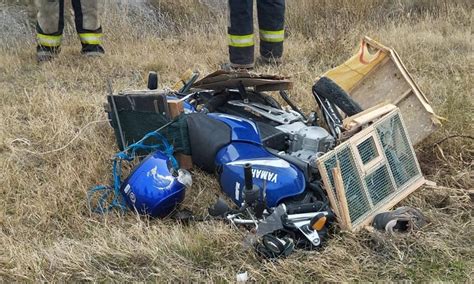 Un herido en fuerte choque entre moto y un camión en la Ruta 35 La