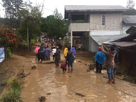 Lebak Banjir Satu Jembatan Putus Dan Puluhan Rumah Terendam