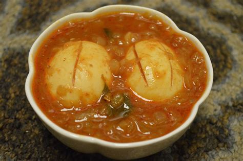 bhimavaram recipes: EGG PULUSU