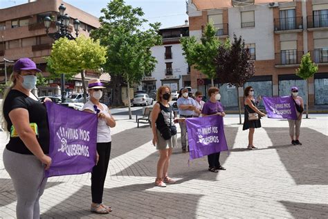 Minuto De Silencio Por Los Ltimos Asesinatos Machistas Ayto De Albolote