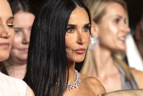 La Rinascita Shock Di Demi Moore Che Si Mostra Nuda E Si Trasforma In