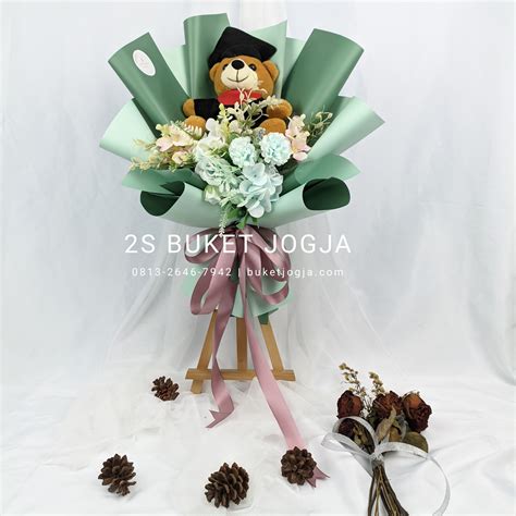 Buket Bunga Boneka Wisuda Kode A34 Buket Jogja Buket Bunga Snack