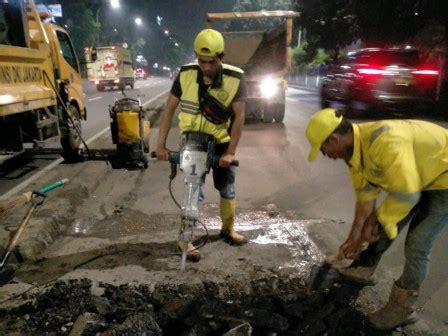 Jalan Rusak Di Jatinegara Telah Diperbaiki