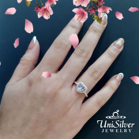 Unisilver 925 Sterling Silver Heart Solitaire Engagement Ring RS432