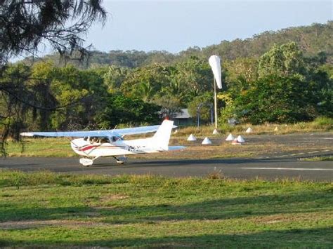 Central Queensland Plane Spotting Landing At Great Keppel Island