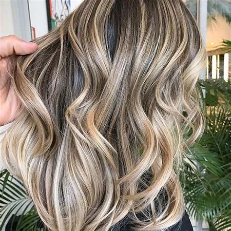 Chic Blonde Balayage Looks For Fall And Winter StayGlam