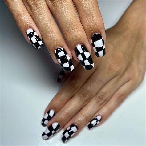 How To Do Checkered Nails 7 Easy Steps Lovely Nails And Spa