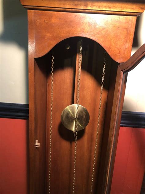 Lot 51f Vintage Colonial Grandfather Clock Model 1923