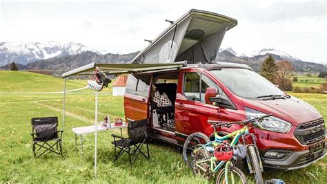 Ford Transit Camper Con Cuatro Camas Y Perfecta Para Vacaciones