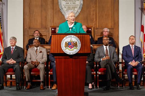 Gov Kay Ivey Calls Special Session To Redraw Alabamas Congressional