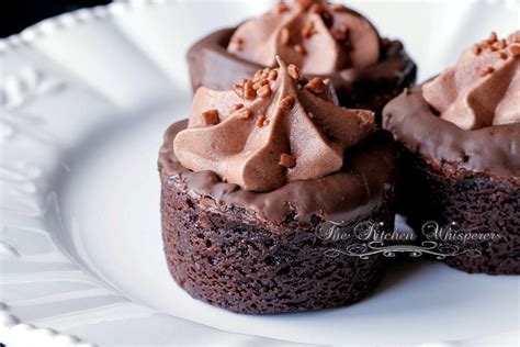 Chocolate Dipped Brownie Cups With Chocolate Mousse Filling