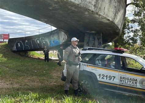 Corpo em estado avançado de decomposição é encontrado em Sapucaia do