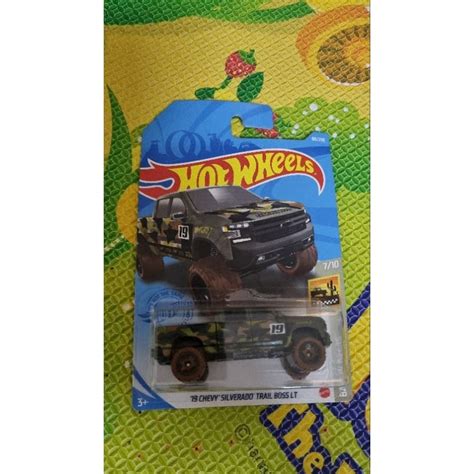 Hot Wheels Chevy Silverado Trail Boss LT Shopee Malaysia