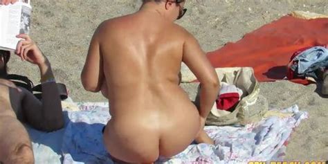 Beach Nude Milfs Voyeur HDSpy Tnaflix
